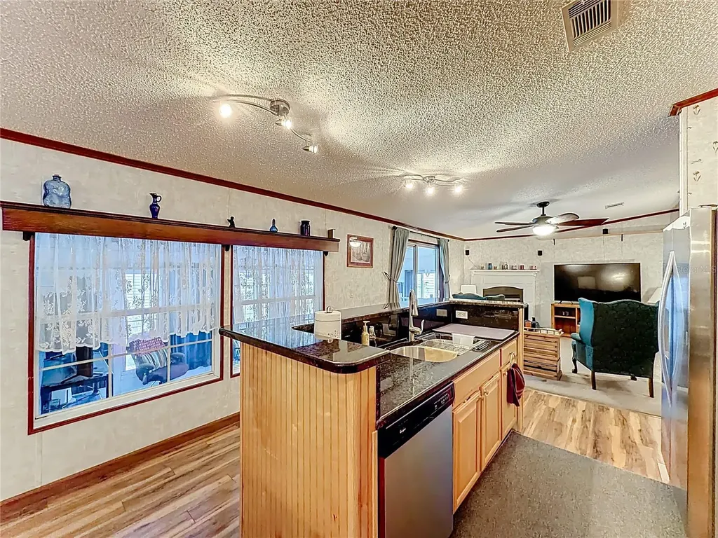 1658 Elkhart Circle Tavares FL 32778