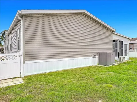 1658 Elkhart Circle Tavares FL 32778