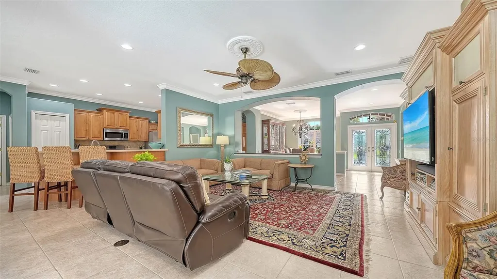 4823 Carrington Circle Sarasota FL 34243