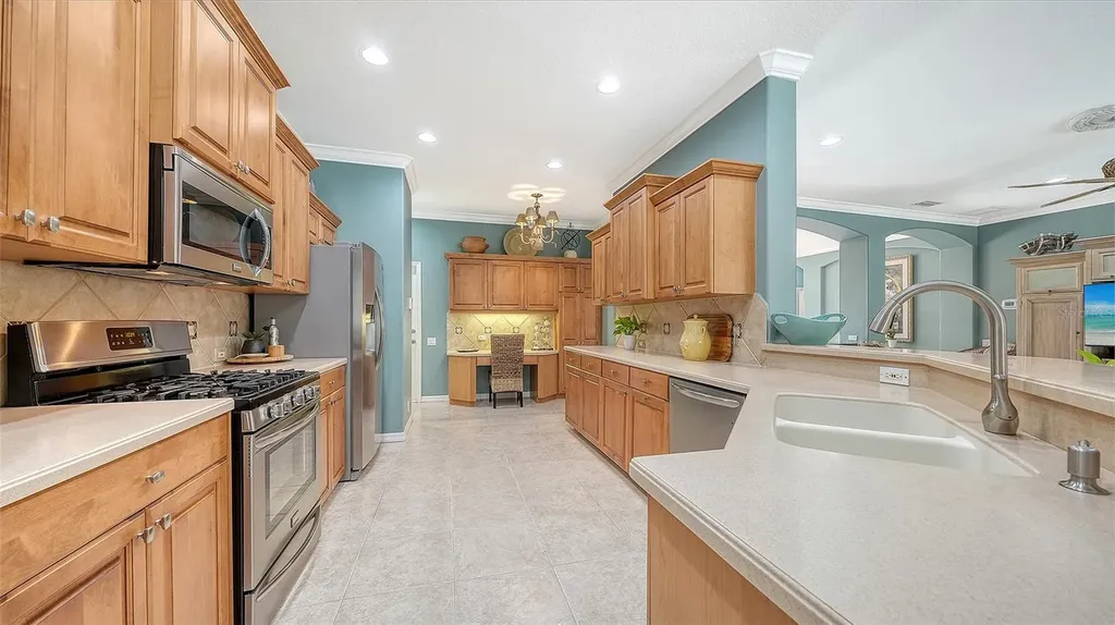 4823 Carrington Circle Sarasota FL 34243