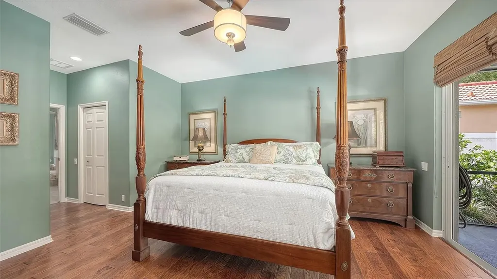 4823 Carrington Circle Sarasota FL 34243