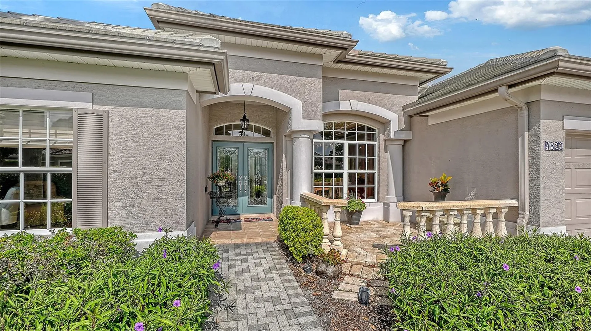 4823 Carrington Circle Sarasota FL 34243