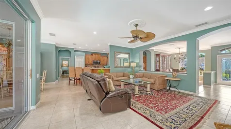 4823 Carrington Circle Sarasota FL 34243