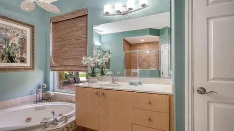 4823 Carrington Circle Sarasota FL 34243
