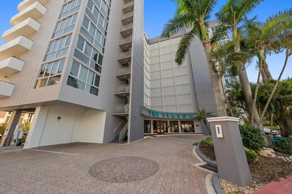 470 3rd Street S St Petersburg FL 33701