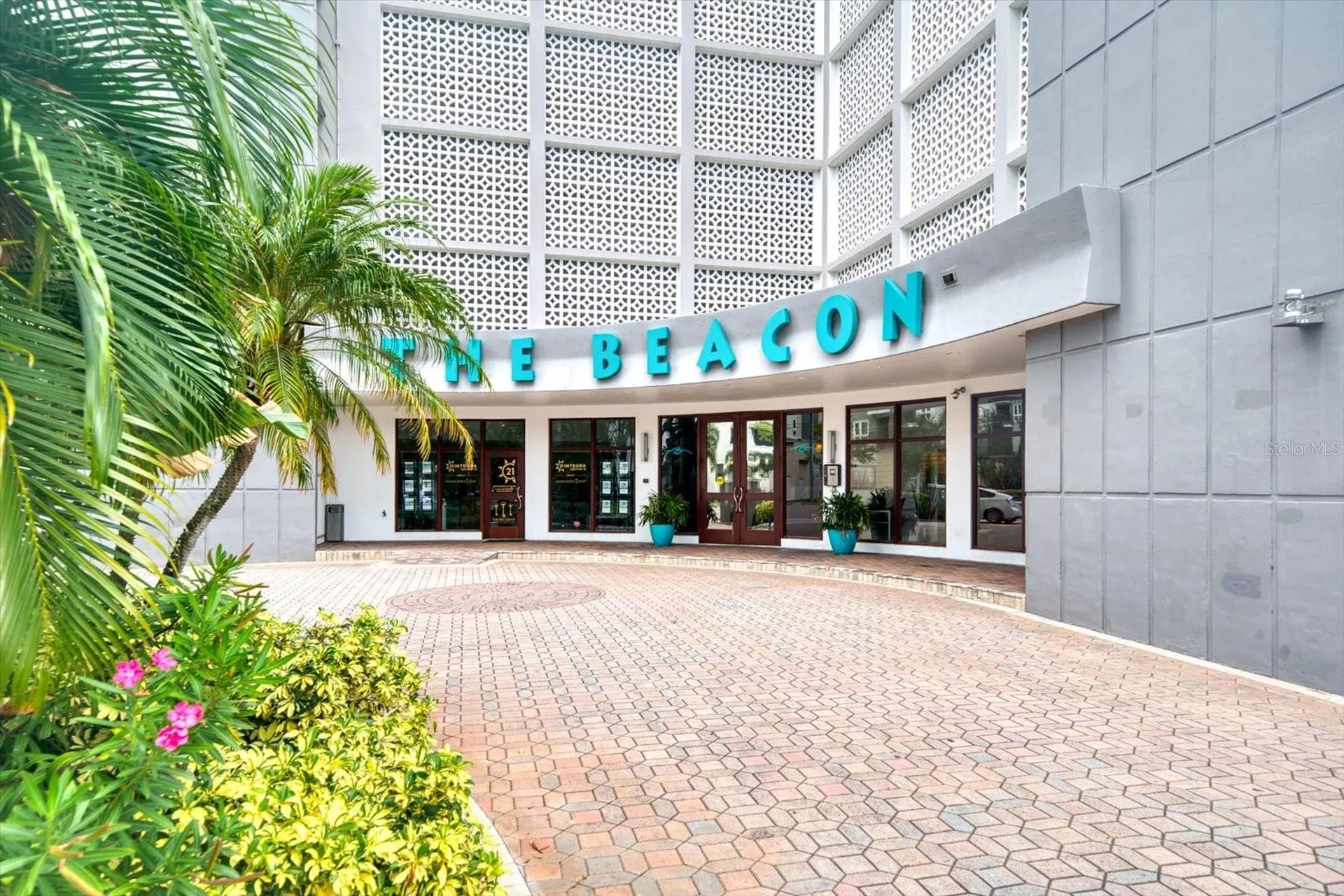 470 3rd Street S St Petersburg FL 33701