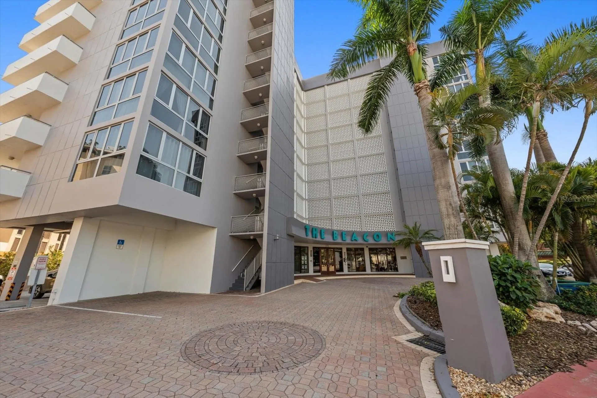 470 3rd Street S St Petersburg FL 33701
