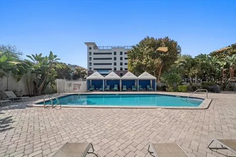 470 3rd Street S St Petersburg FL 33701