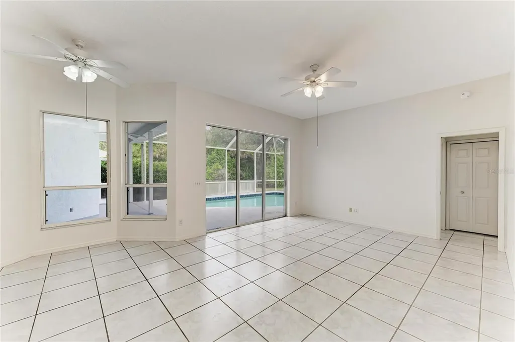 4805 76th Court E Bradenton FL 34203