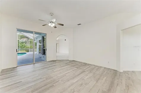 4805 76th Court E Bradenton FL 34203