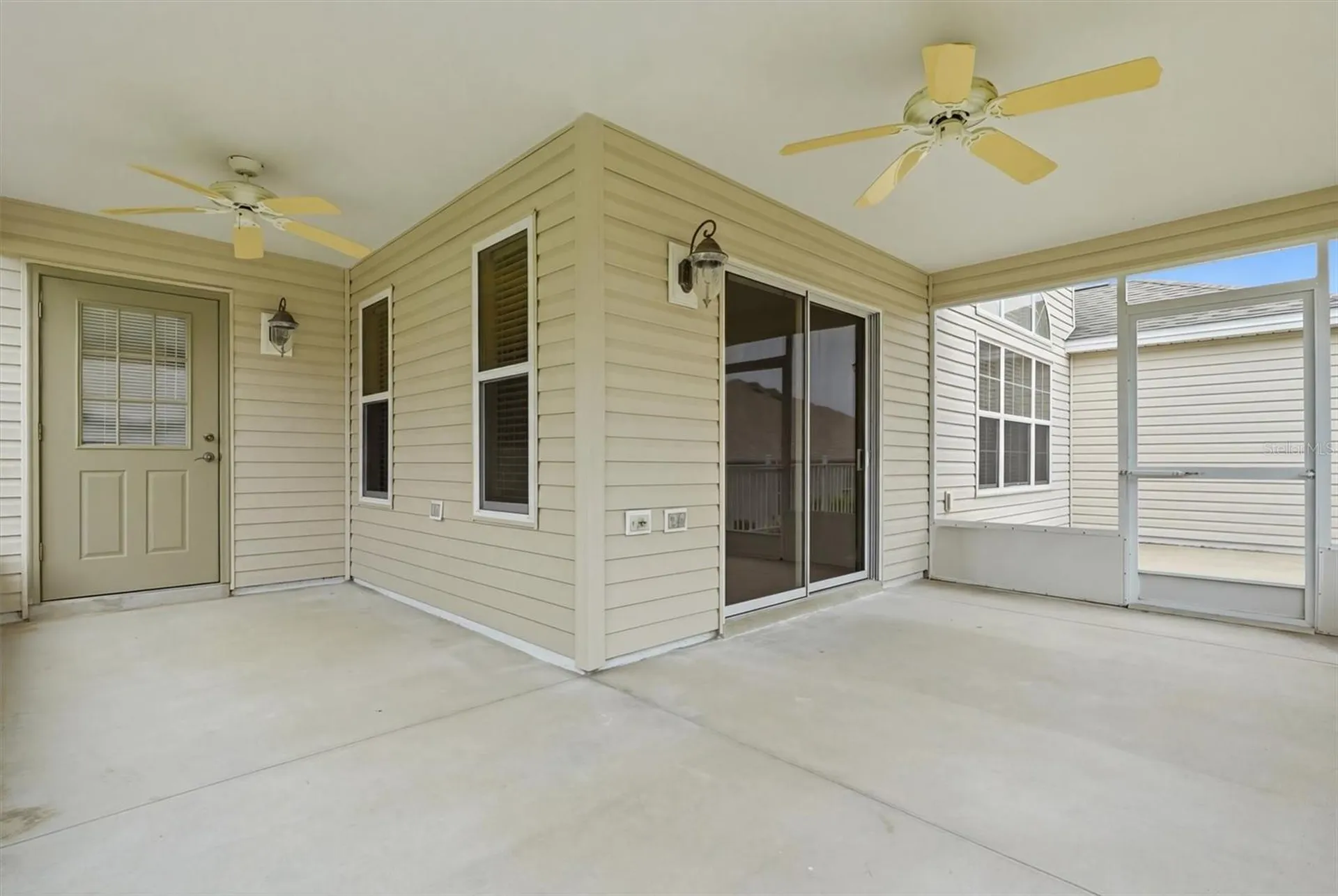 1563 Eastover Terrace The Villages FL 32162