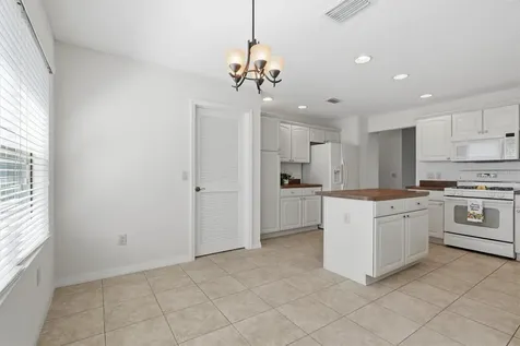 1563 Eastover Terrace The Villages FL 32162