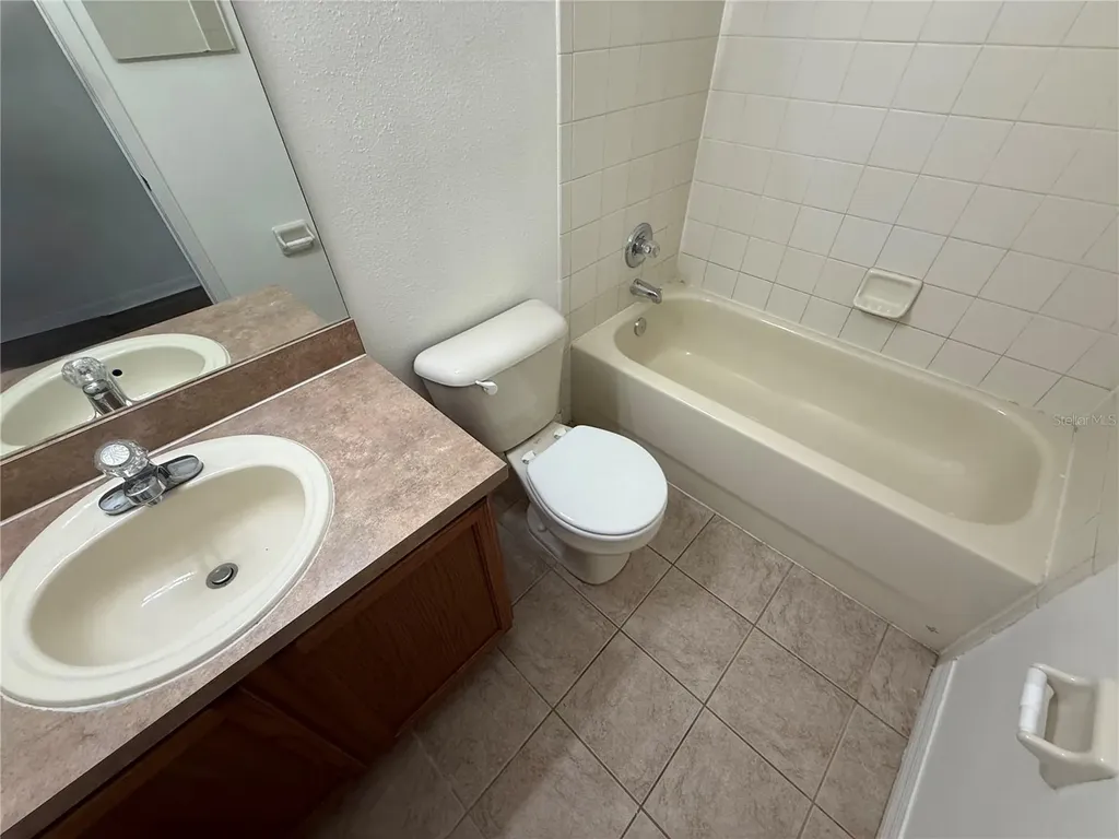 6901 Surrey Hill Place Apollo Beach FL 33572