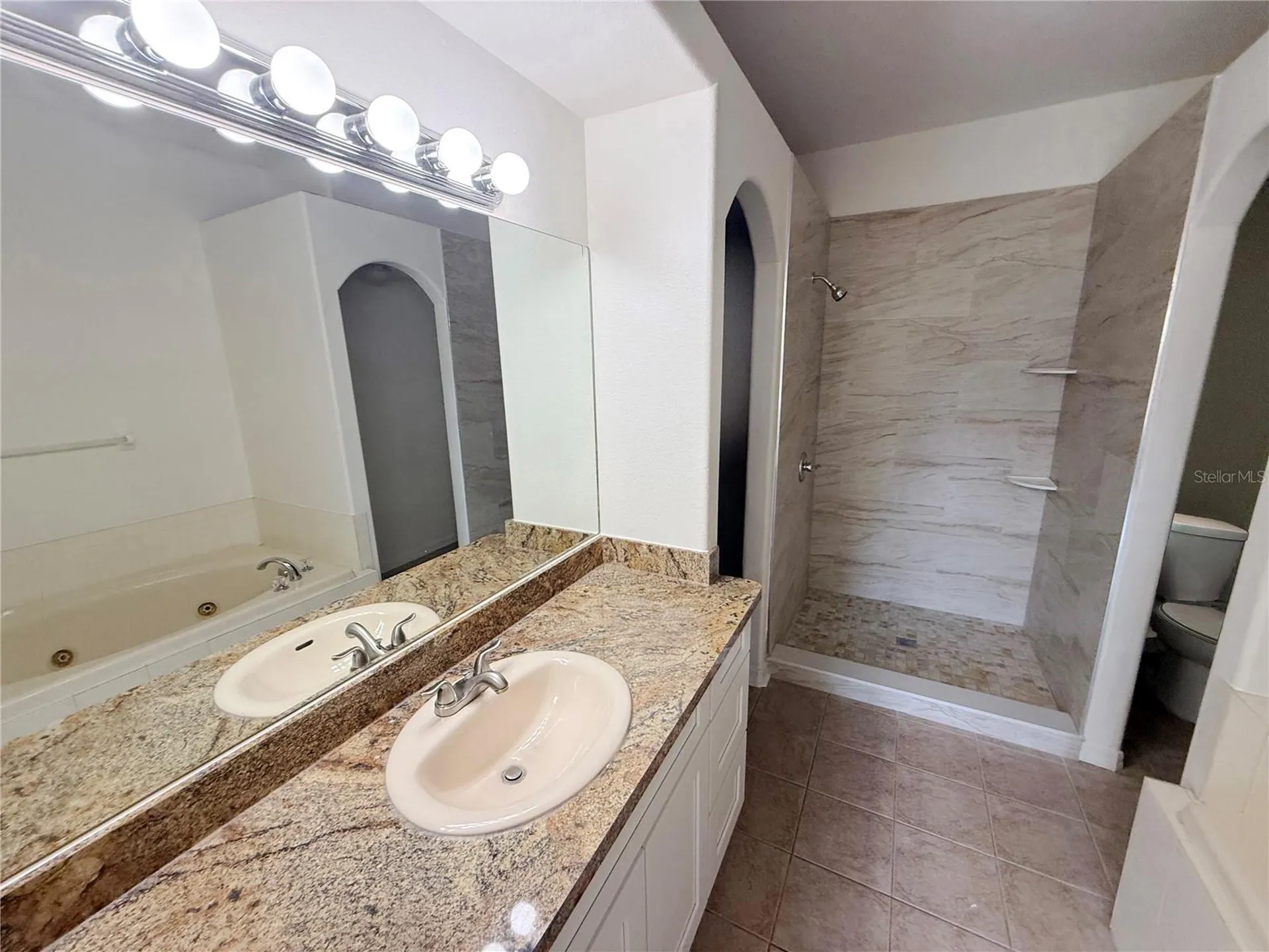6901 Surrey Hill Place Apollo Beach FL 33572