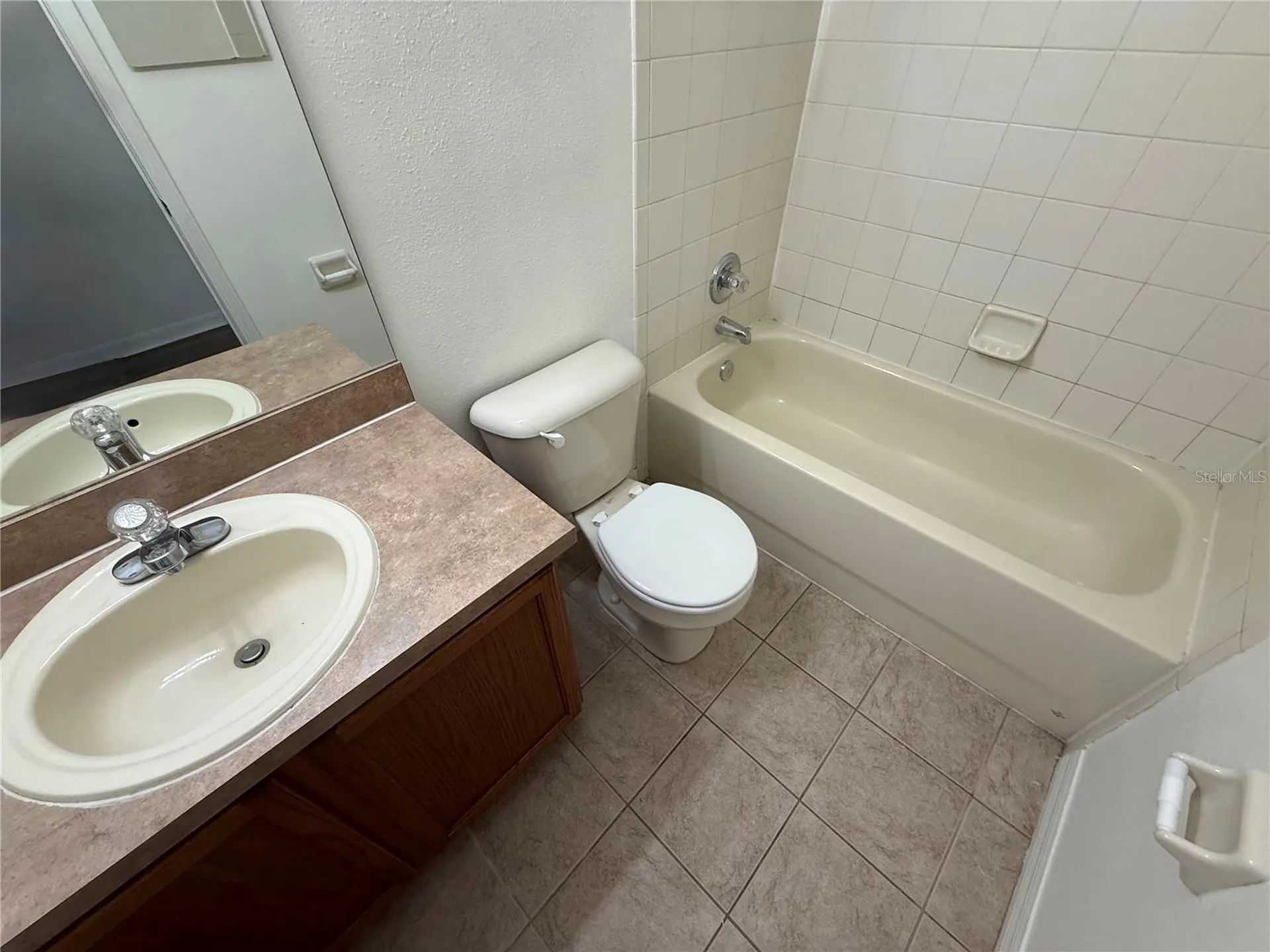 6901 Surrey Hill Place Apollo Beach FL 33572