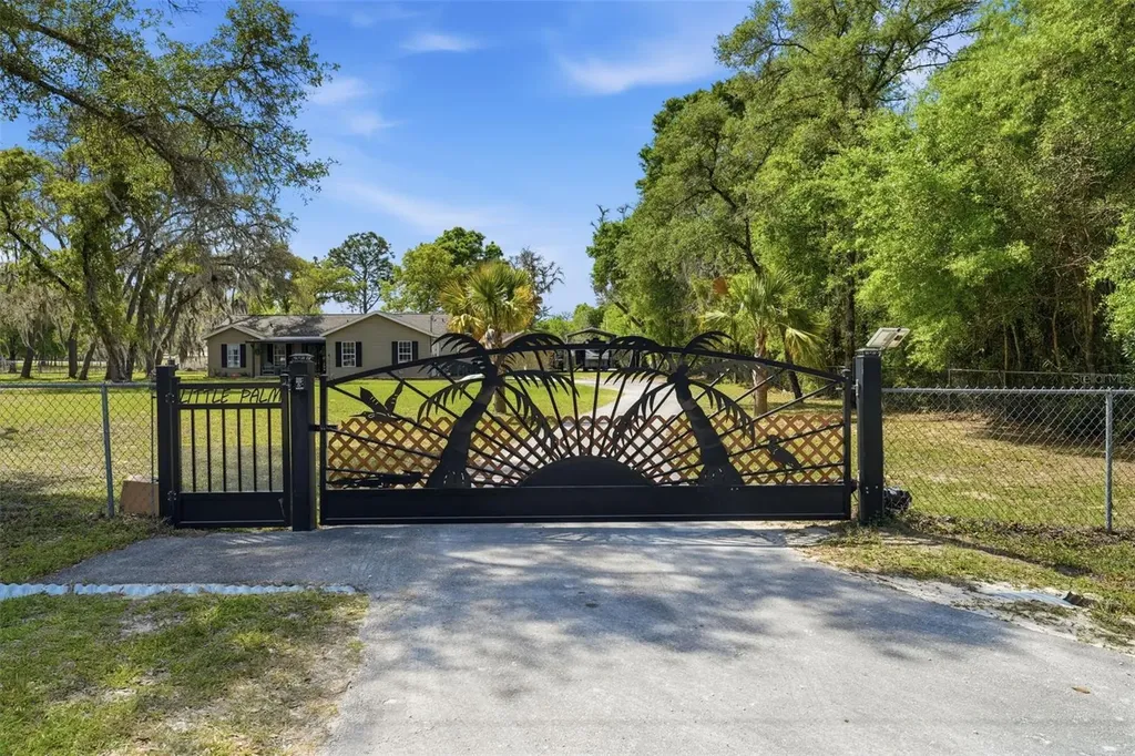 12680 SW 98th Street Dunnellon FL 34432