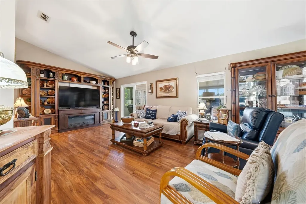 12680 SW 98th Street Dunnellon FL 34432