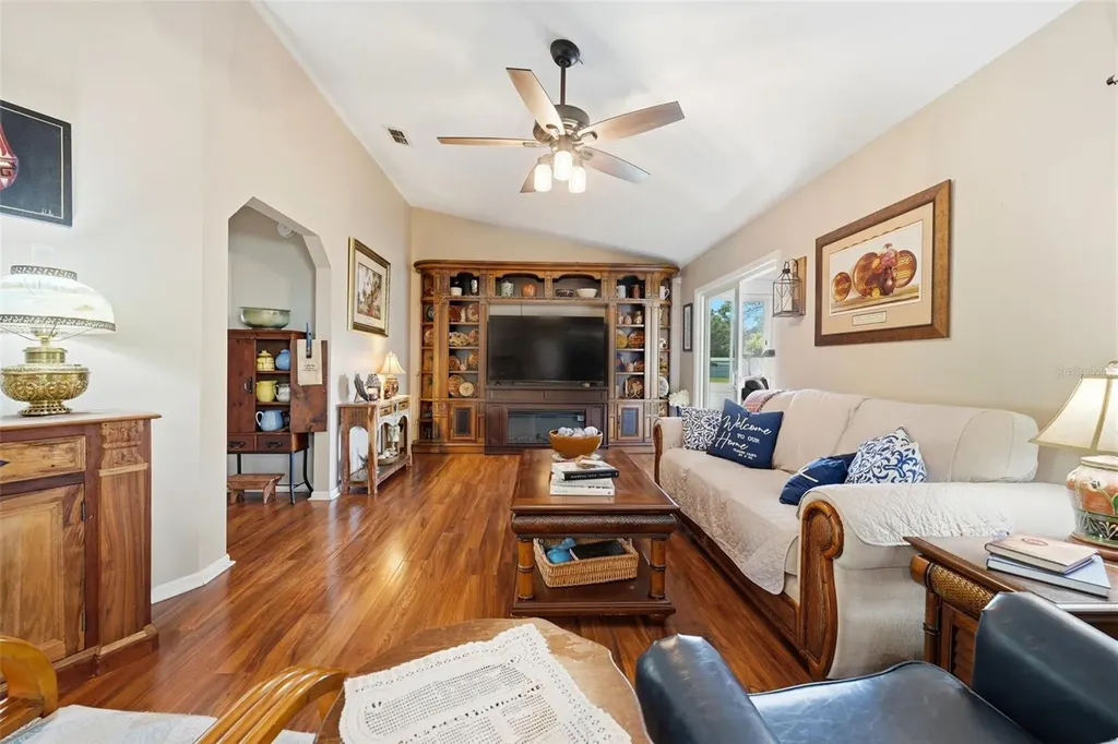 12680 SW 98th Street Dunnellon FL 34432