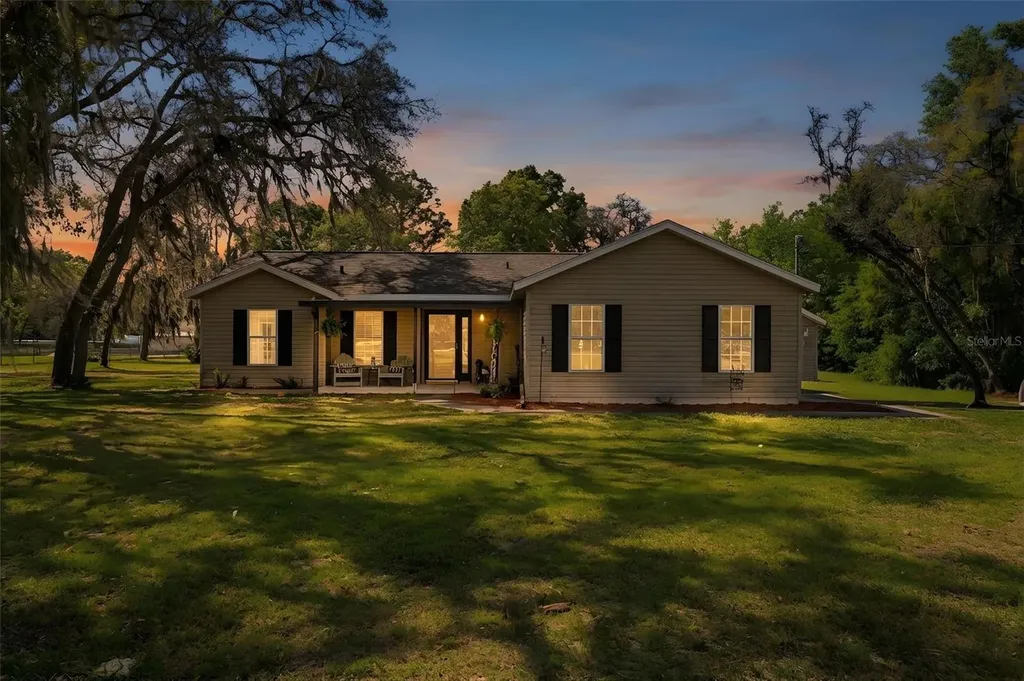12680 SW 98th Street Dunnellon FL 34432