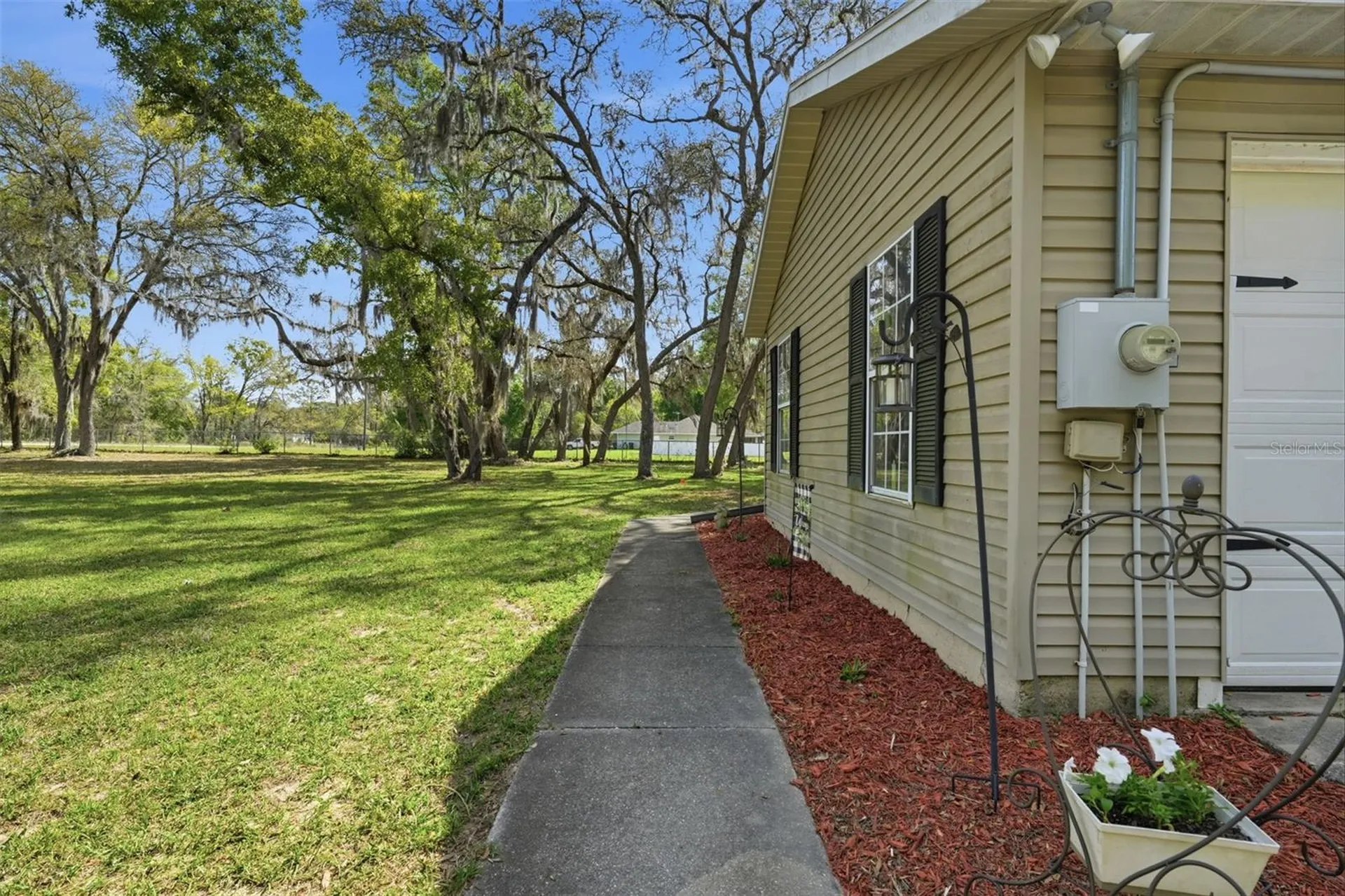 12680 SW 98th Street Dunnellon FL 34432