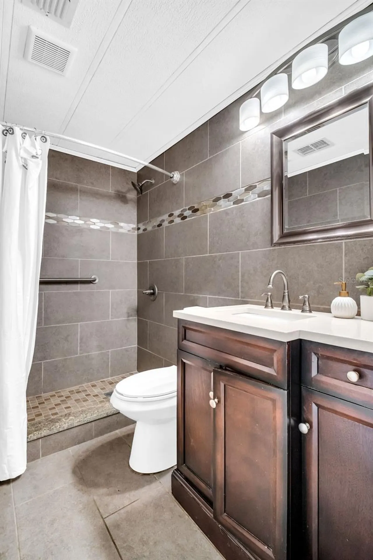 23 Mountain Laurel Drive Palm Harbor FL 34684