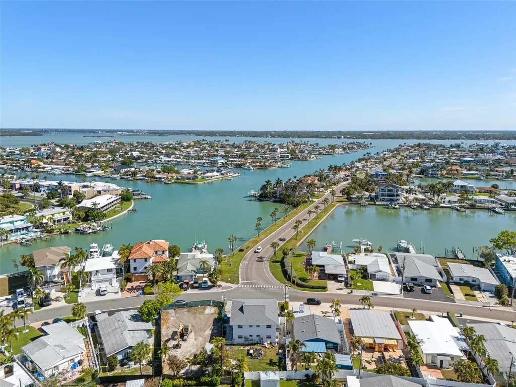 11430 3rd Street E Treasure Island FL 33706