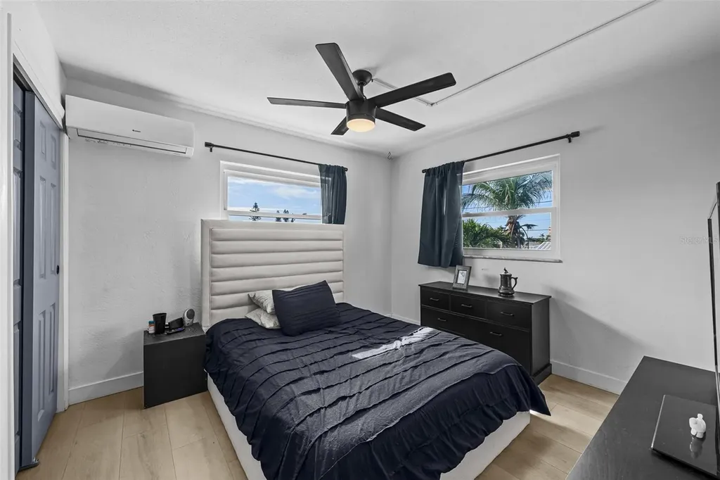 11430 3rd Street E Treasure Island FL 33706
