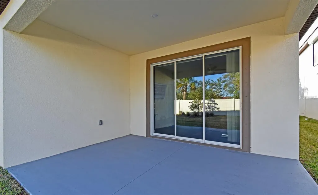 17304 Banded Gold Lane Wimauma FL 33598