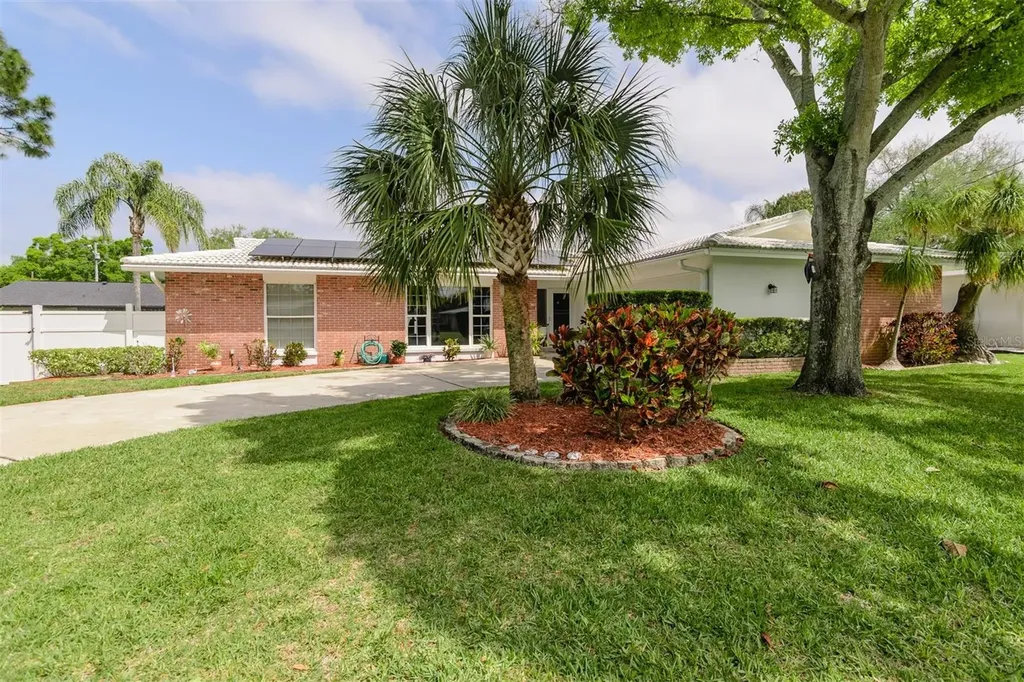 1228 Inverness Drive Dunedin FL 34698