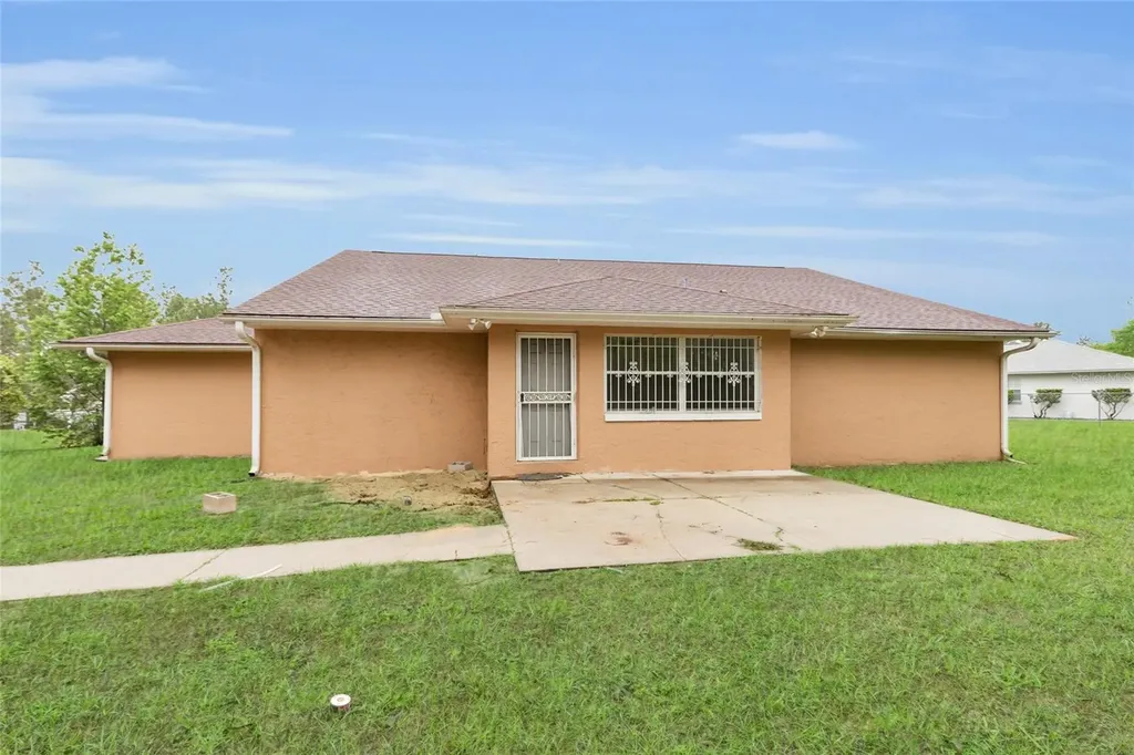65 Pecan Loop Ocala FL 34472