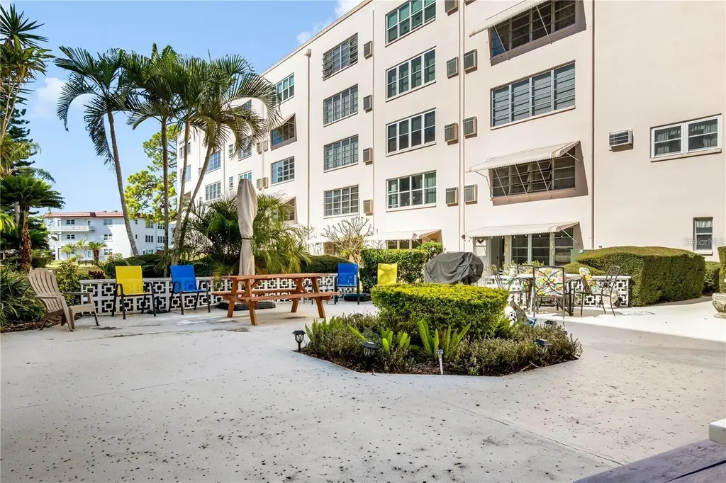 5603 80th Street N St Petersburg FL 33709