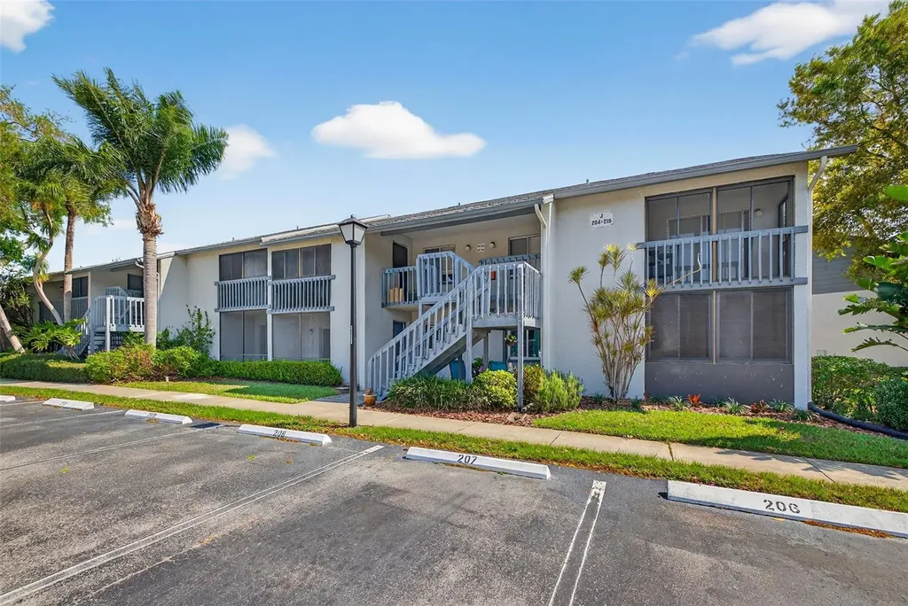 11201 122nd Avenue Largo FL 33778