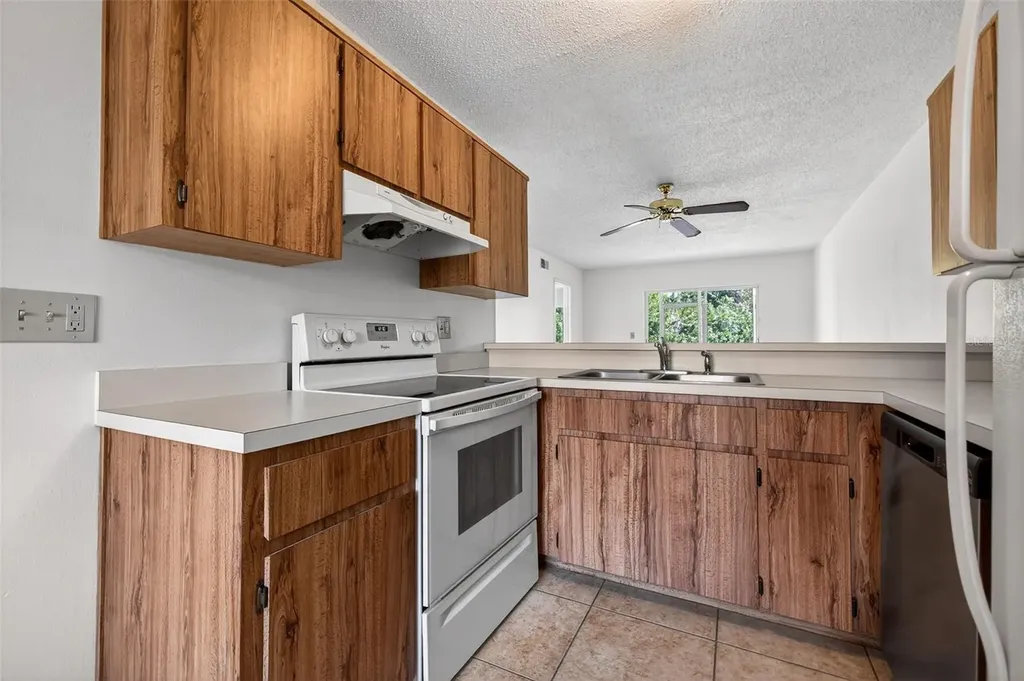 11201 122nd Avenue Largo FL 33778