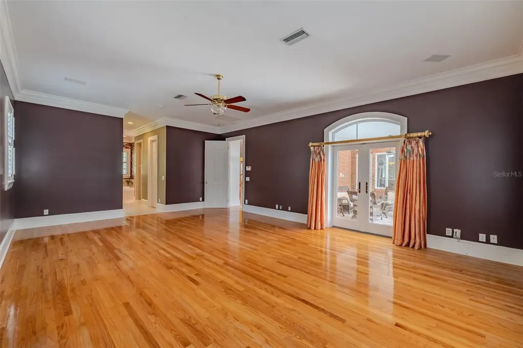 1816 S Dover Road Dover FL 33527