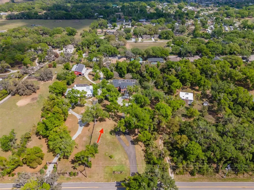 1816 S Dover Road Dover FL 33527