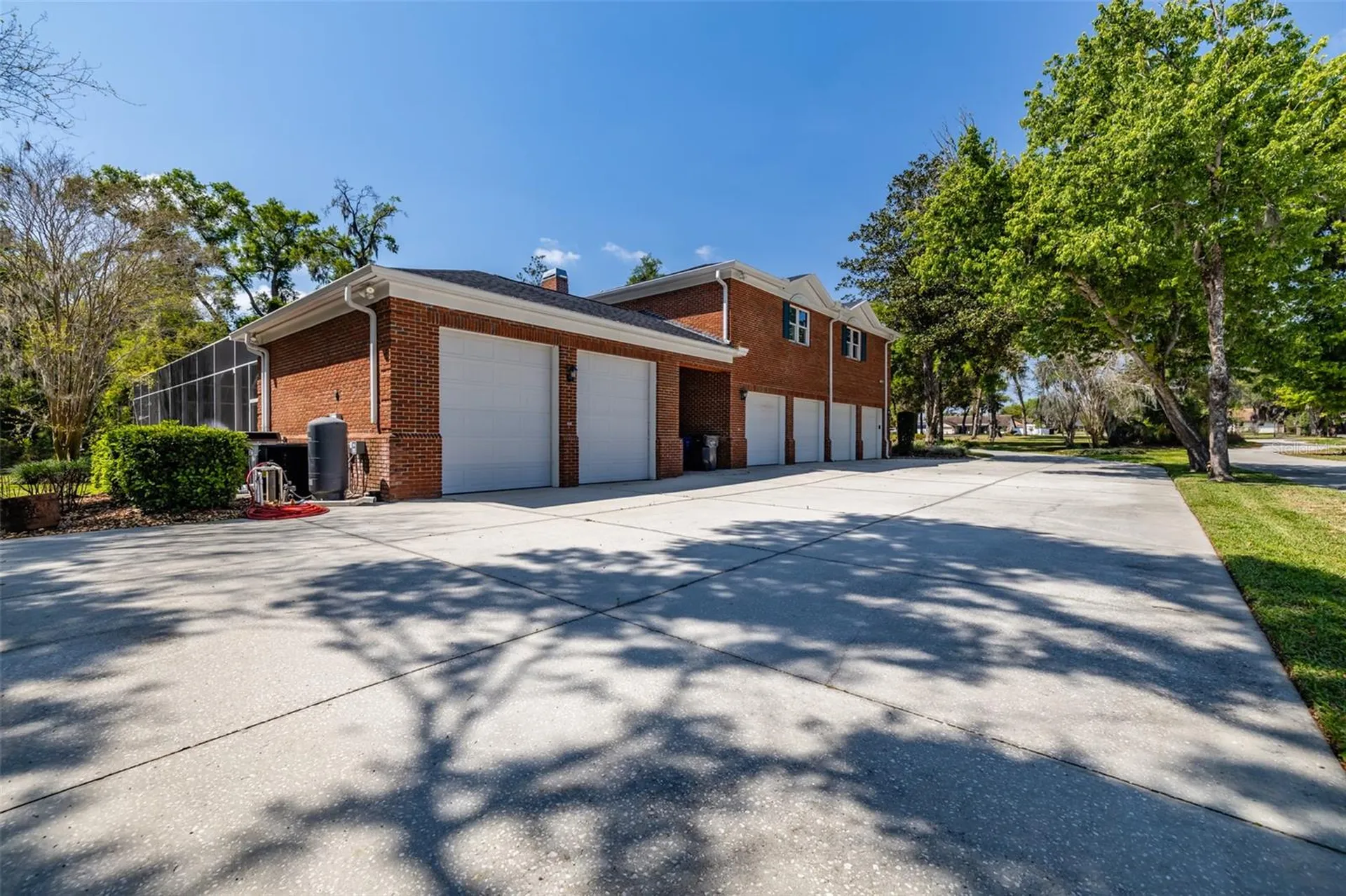 1816 S Dover Road Dover FL 33527