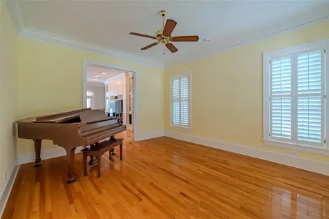 1816 S Dover Road Dover FL 33527