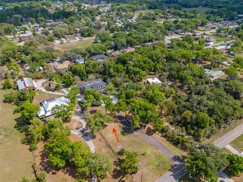1816 S Dover Road Dover FL 33527
