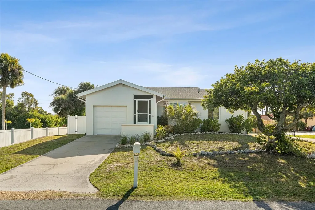 2600 Palmetto Street Nokomis FL 34275