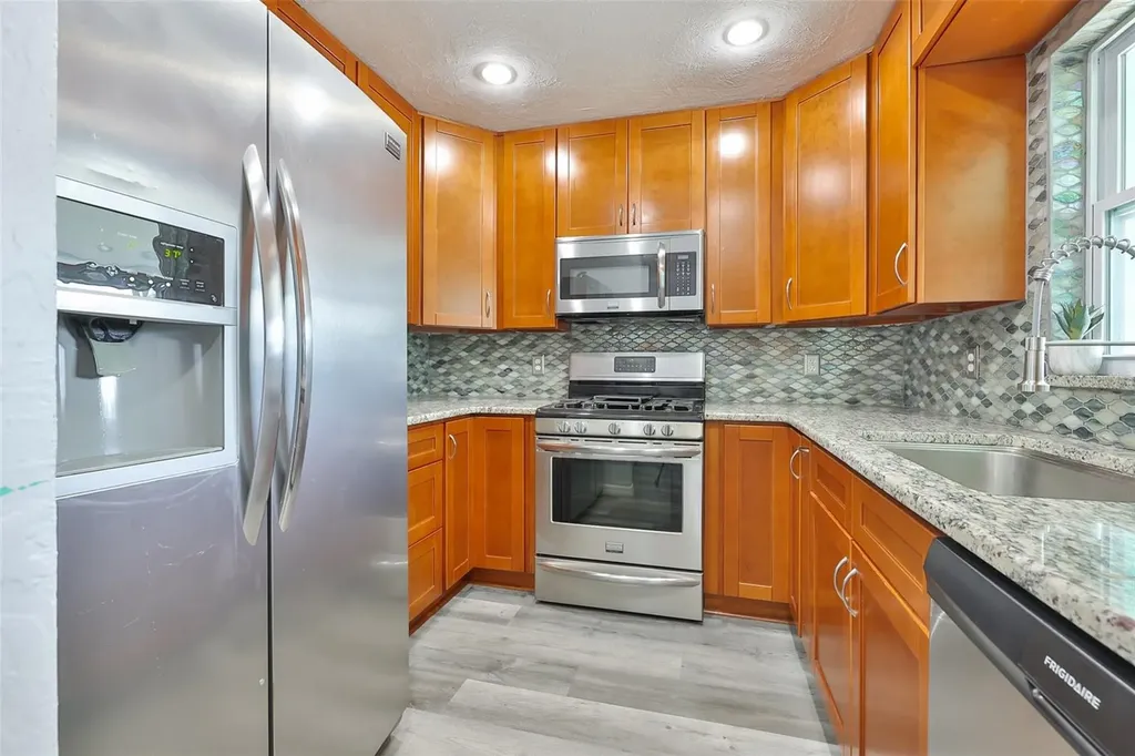 6023 Fauna Lane Apollo Beach FL 33572