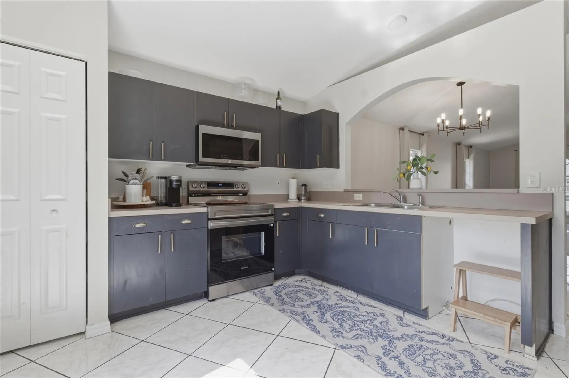 3734 Abington Avenue S St Petersburg FL 33711