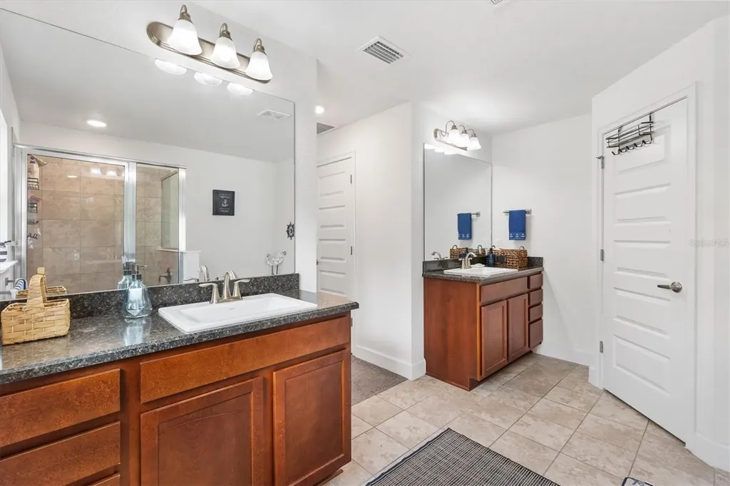 9778 Pepper Tree Place Wildwood FL 34785