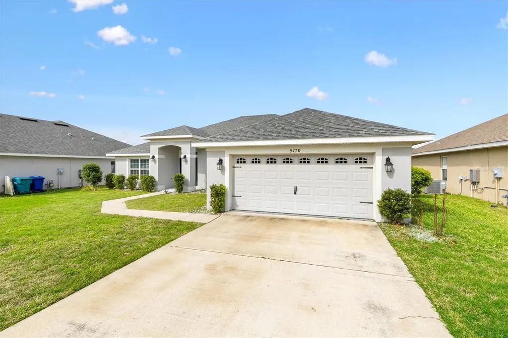 9778 Pepper Tree Place Wildwood FL 34785