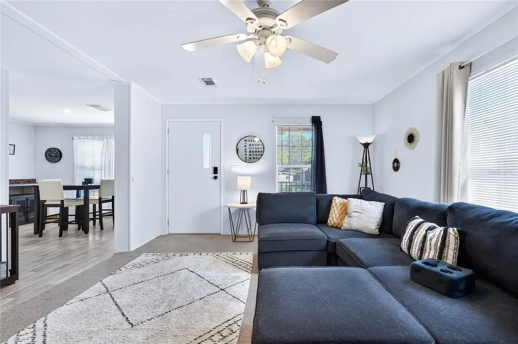 5266 Pineland Avenue Port Orange FL 32127