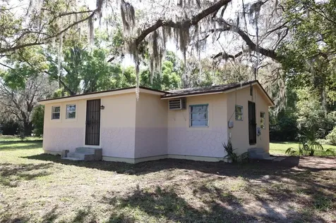 2024 Dixie Avenue Eustis FL 32726