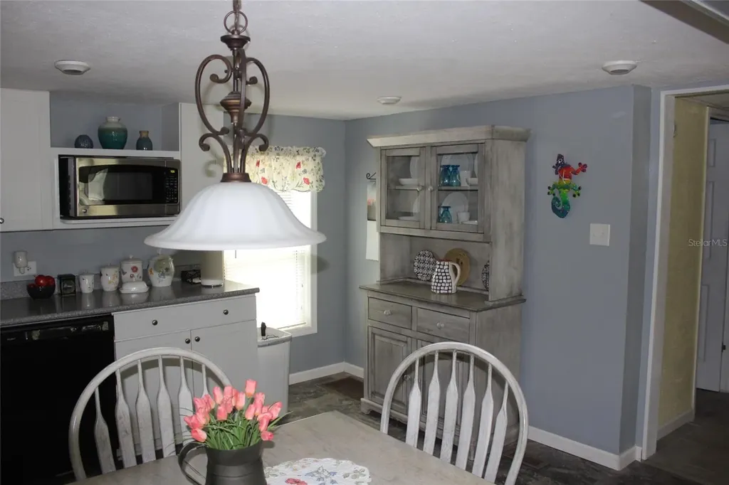 570 NE 70th Terrace Ocala FL 34470