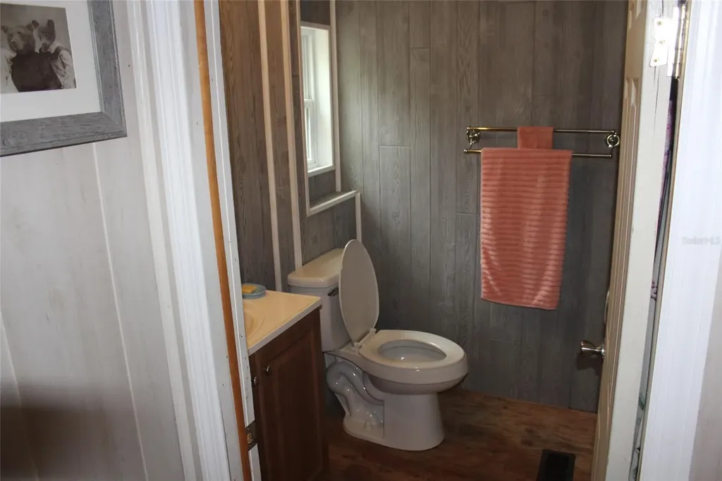570 NE 70th Terrace Ocala FL 34470