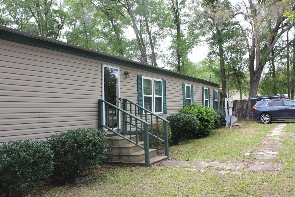 570 NE 70th Terrace Ocala FL 34470