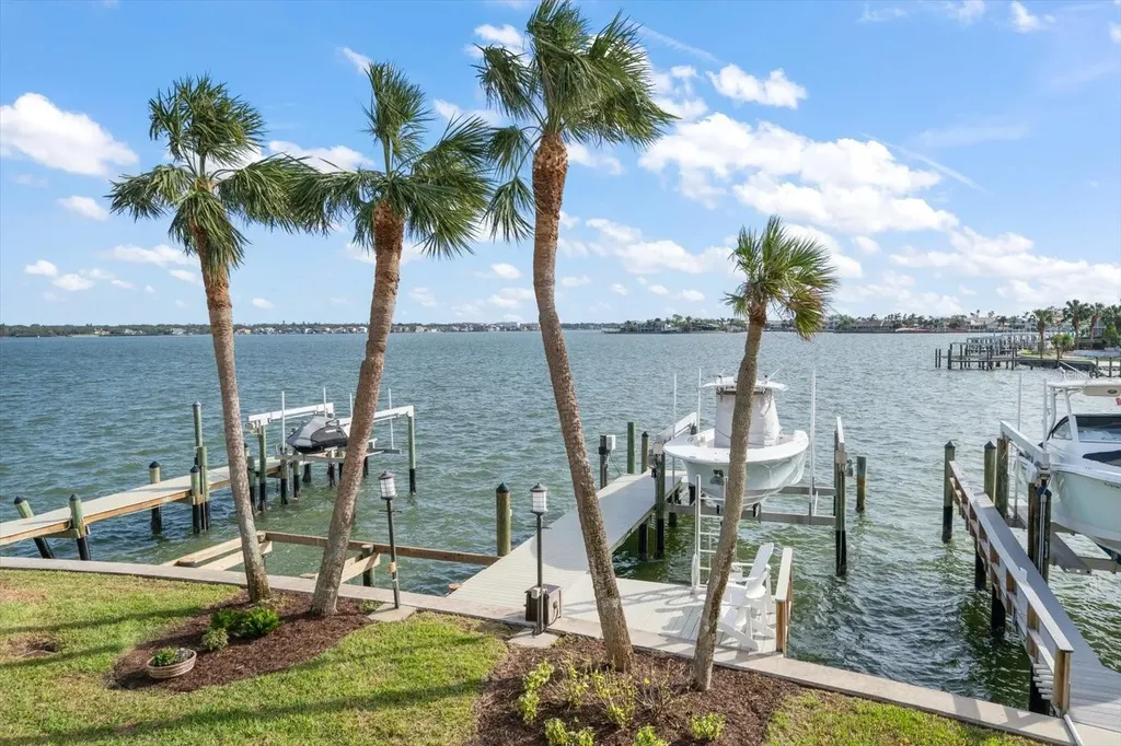 165 Marina Del Rey Court Clearwater Beach FL 33767
