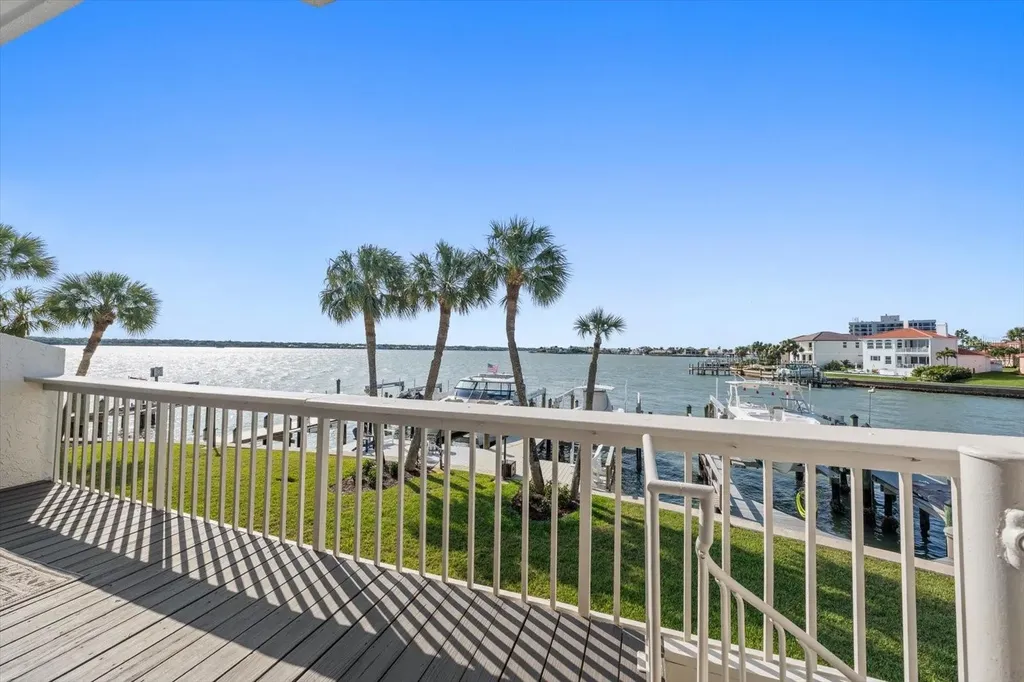 165 Marina Del Rey Court Clearwater Beach FL 33767